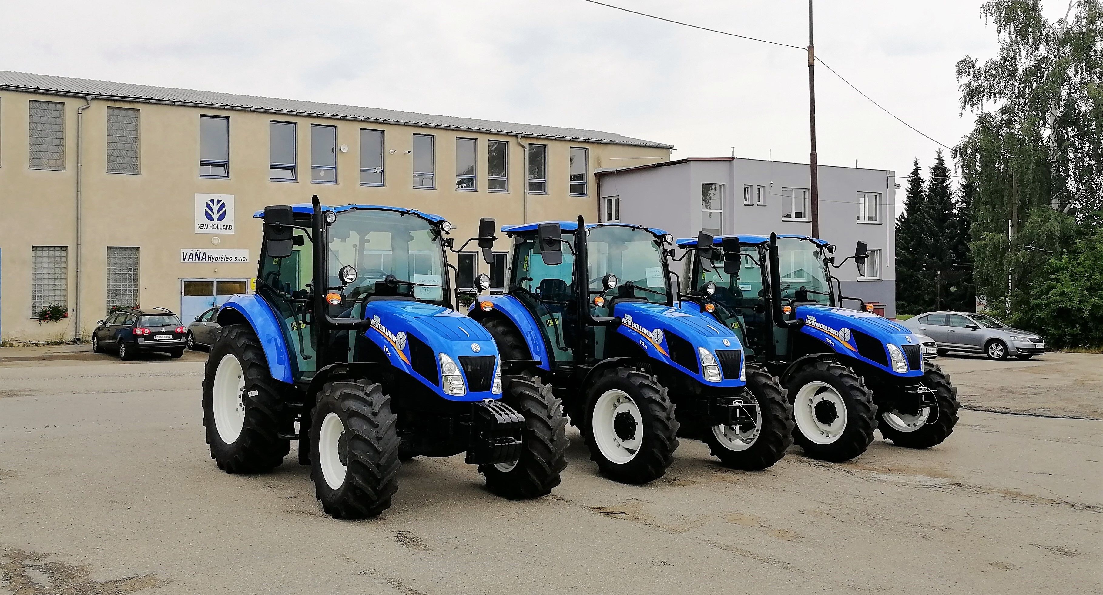 NEW HOLLAND